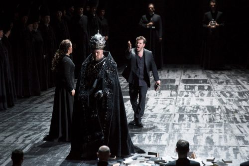 Don Carlo 2 allestimento Opéra National du Rhin di Strasburgo e Aalto-Theater di Essen