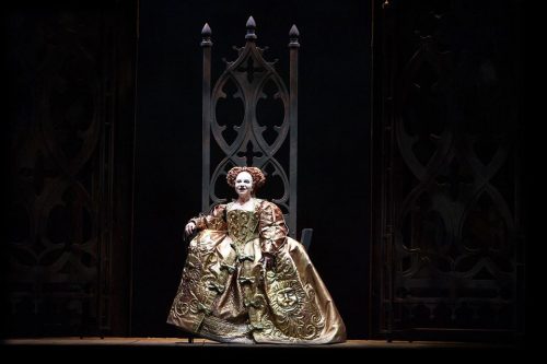 Il Teatro Carlo Felice alla riscossa: spettacolare Roberto Devereux con Devia e Pop