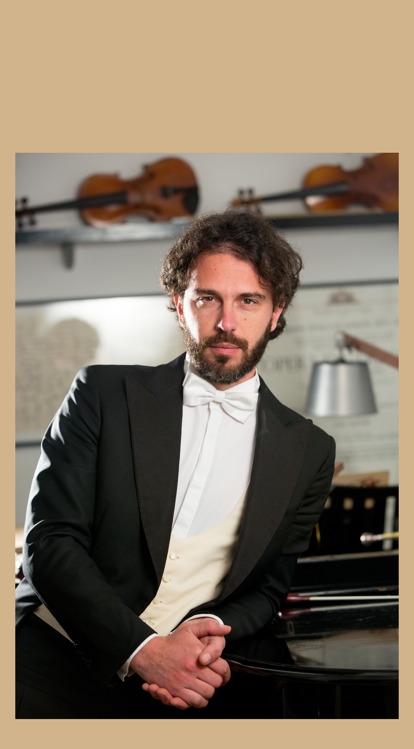 Francesco Lanzillotta con l’Ensemble A. Toscanini al Regio di Parma il 23 Aprile.