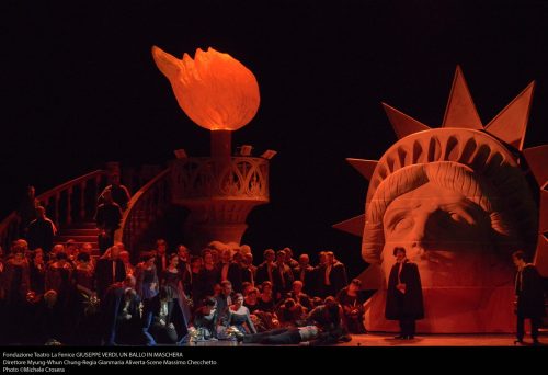 UN BALLO IN MASCHERA apre la stagione al Teatro La Fenice di Venezia.