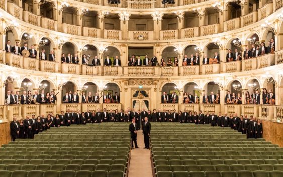 Michele Mariotti -Orchestra e Coro Comunale BolognaRocco.Casaluci_2015