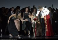 Venezia: un Macbeth alternativo di successo inaugura la stagione