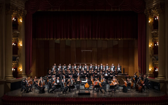 Coro e Orchestra_ArenaDiVerona_FotoEnnevi